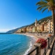 Lungomare di Celle Ligure durante una gita di gruppo con partenza da Gattinara in Piemonte